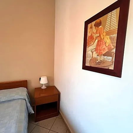Maria Hotel 2*