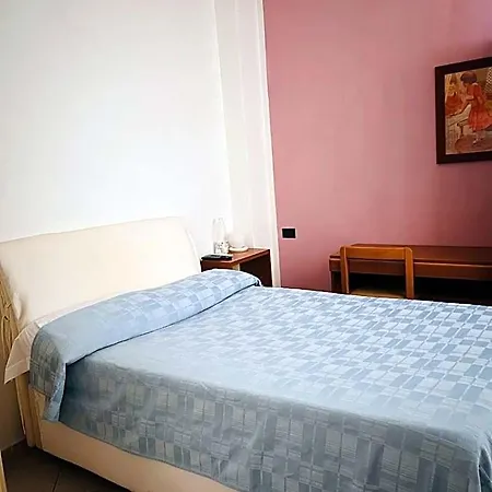 Hotel Maria 2*